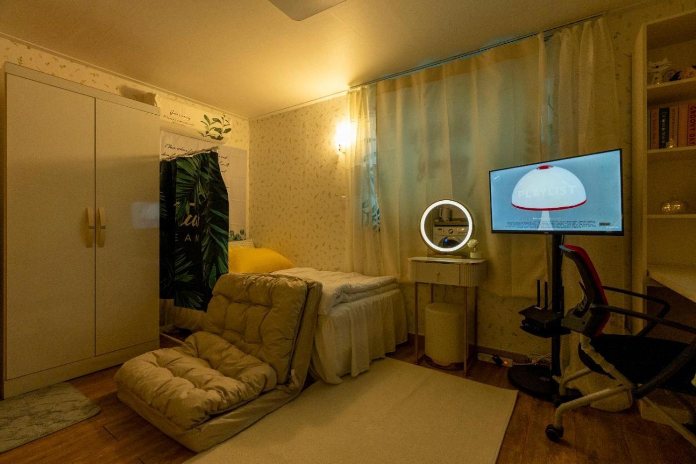 Yeonhuidong Kelly Villa *